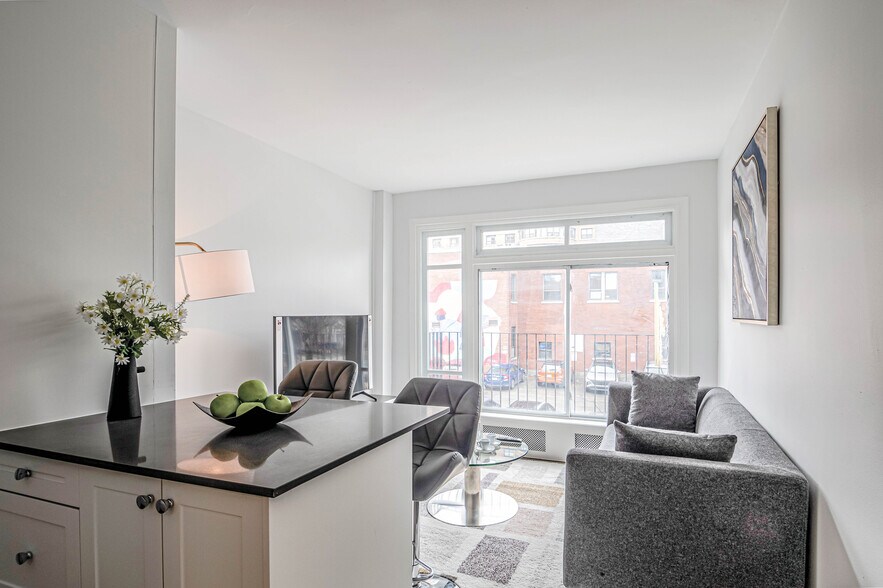 More Photos Of 105 Rue Milton, Montréal Apartments For Sale