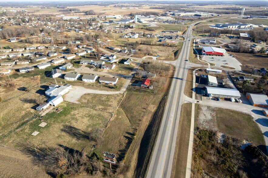 More Photos Of 1512 Old St Marys Rd, Perryville Flex For Sale