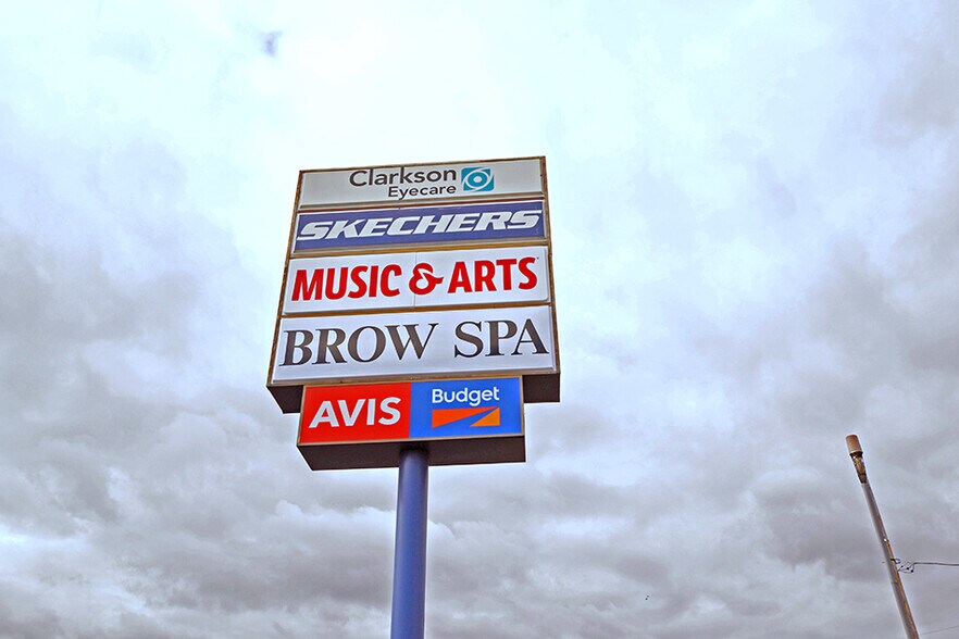 More Photos Of 10 Lincoln Hwy, Fairview Heights Freestanding For Lease