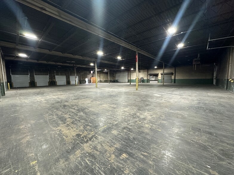 More Photos Of 5 Pruyn's Island Dr, Glens Falls Unknown For Lease