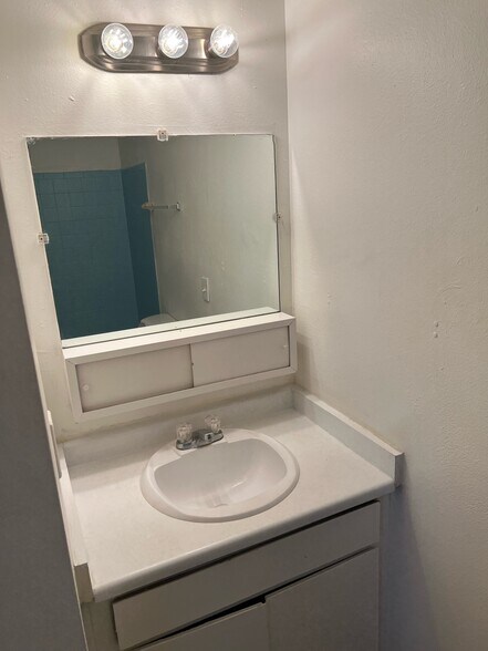 More Photos Of 2740 N Balboa Ave, Tucson Apartments For Sale