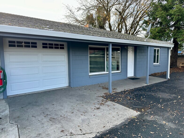 More Photos Of 600 Harbor Blvd, West Sacramento Warehouse For Sale