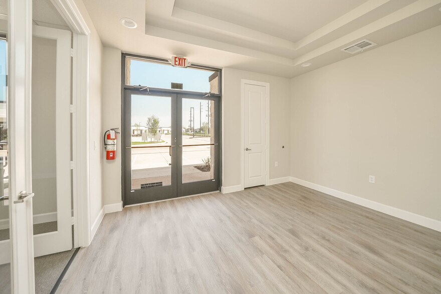 More Photos Of 5501 Cabrera dr, Sugar Land Medical For Lease