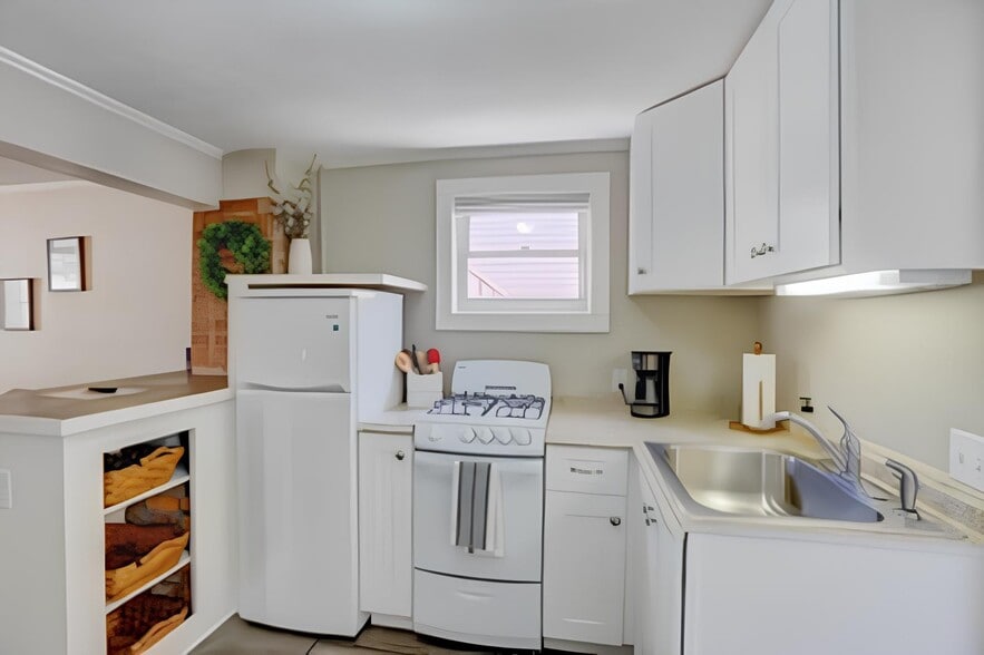 More Photos Of 232 Main St, Ouray Multifamily For Sale