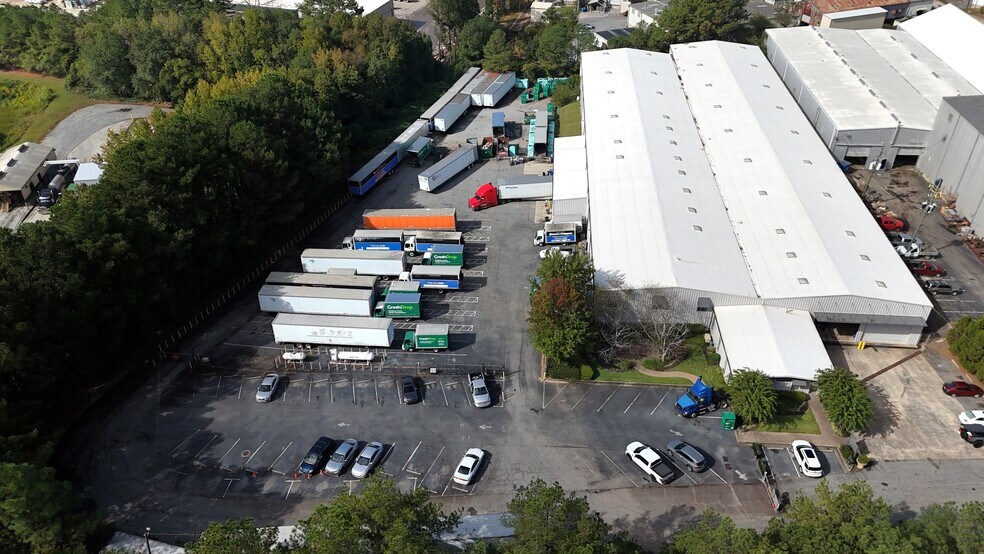More Photos Of 6200 Ross Rd, Doraville Warehouse For Lease