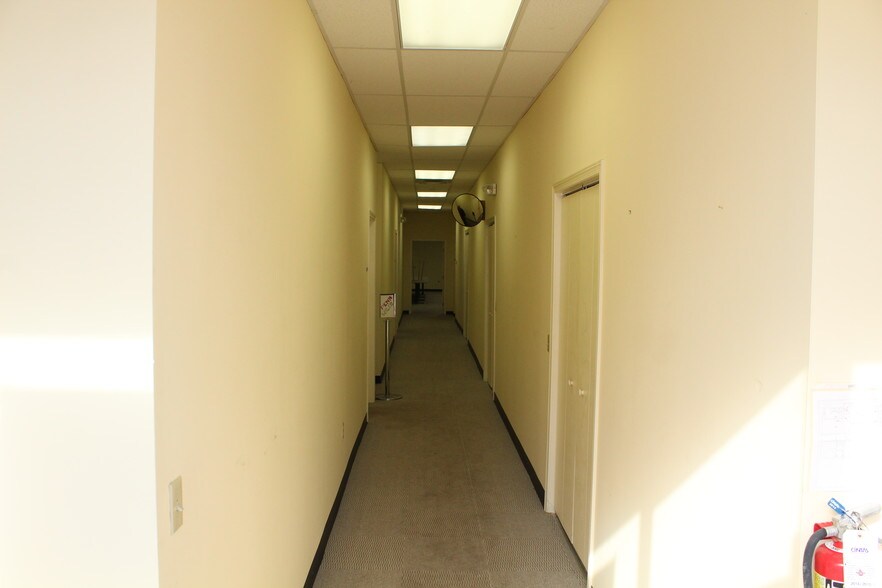 More Photos Of 1329-1331 Wyoming Ave, Scranton Office For Lease