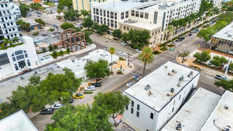 More Photos Of 901 Central Ave, Saint Petersburg Storefront For Sale