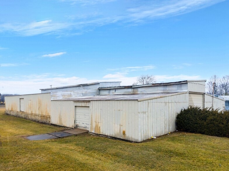 More Photos Of 1301 S 6th St, Noblesville Manufacturing For Sale