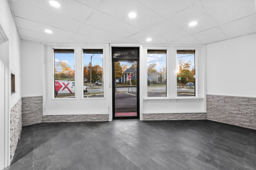 More Photos Of 226 W Cesar E Chavez Ave, Lansing General Retail For Lease