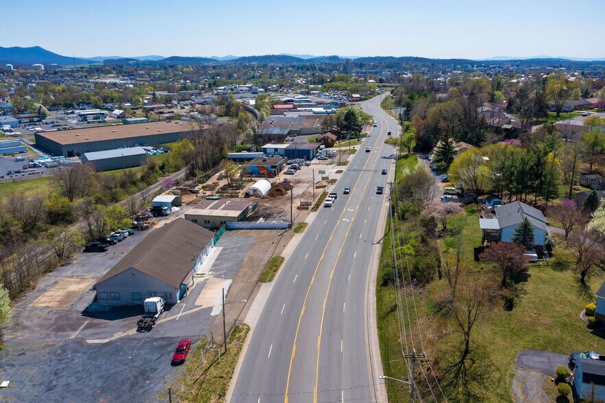 More Photos Of 1090 Virginia Ave, Harrisonburg Flex For Sale