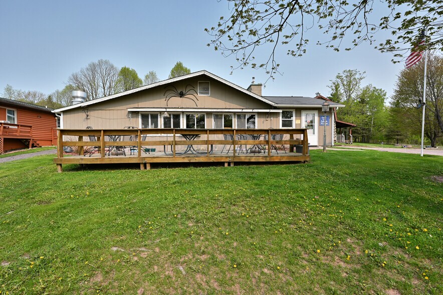 More Photos Of N2586 Spider Lake Trl, Birchwood Restaurant For Sale