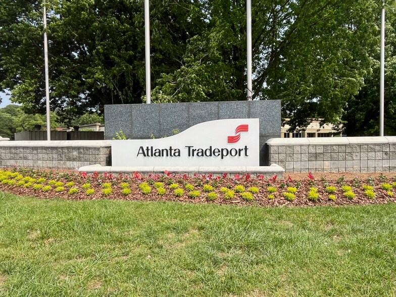 More Photos Of 4345 International Pky, Hapeville Distribution For Lease