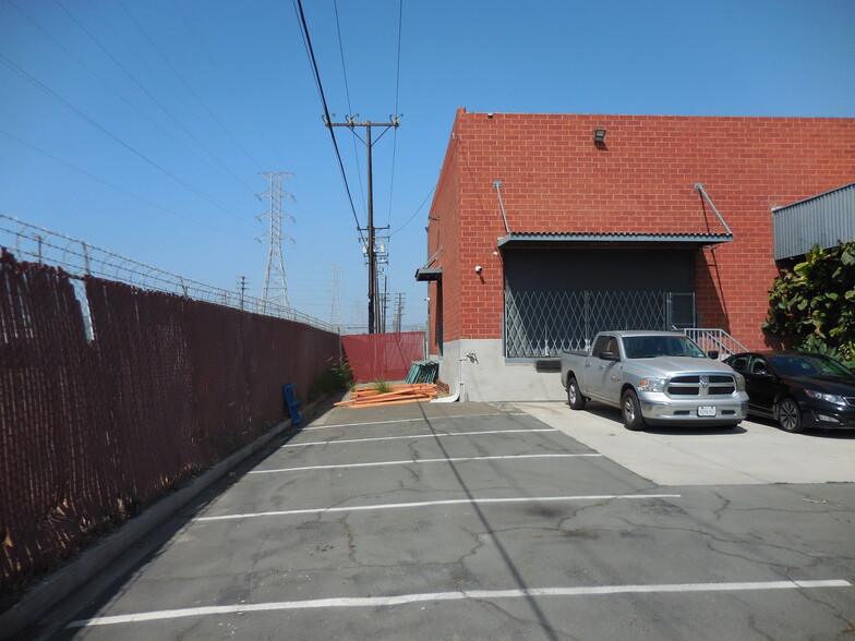 More Photos Of 1206-1210 W Jon St, Torrance Warehouse For Lease