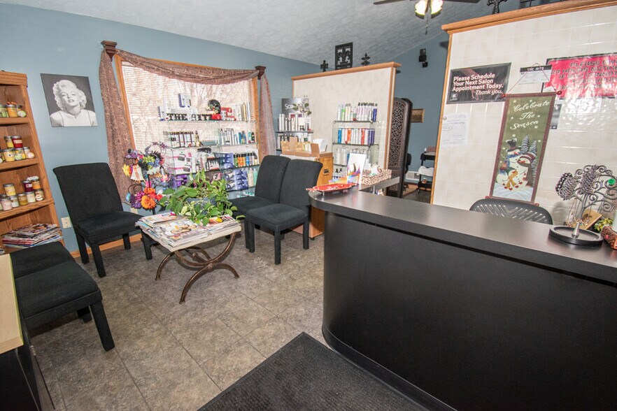 More Photos Of 3861 Main St, Mineral Ridge Office For Sale