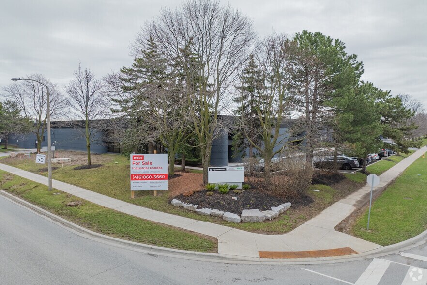 More Photos Of 50-70 Novopharm Ct, Toronto Warehouse For Sale