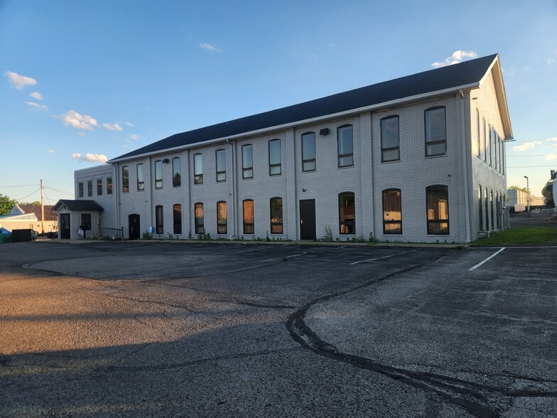 Primary Photo Of 373 Cleveland St, Rochester Medical For Sale