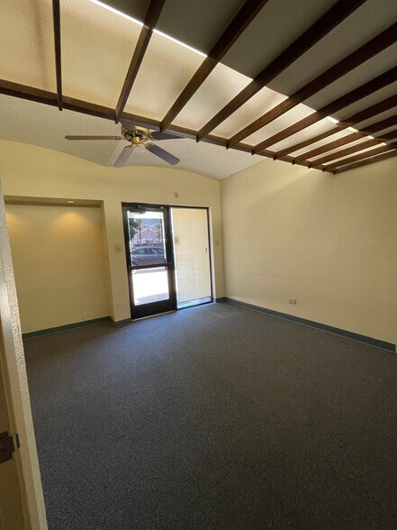 More Photos Of 4601 E McDowell Rd, Phoenix Medical For Sale