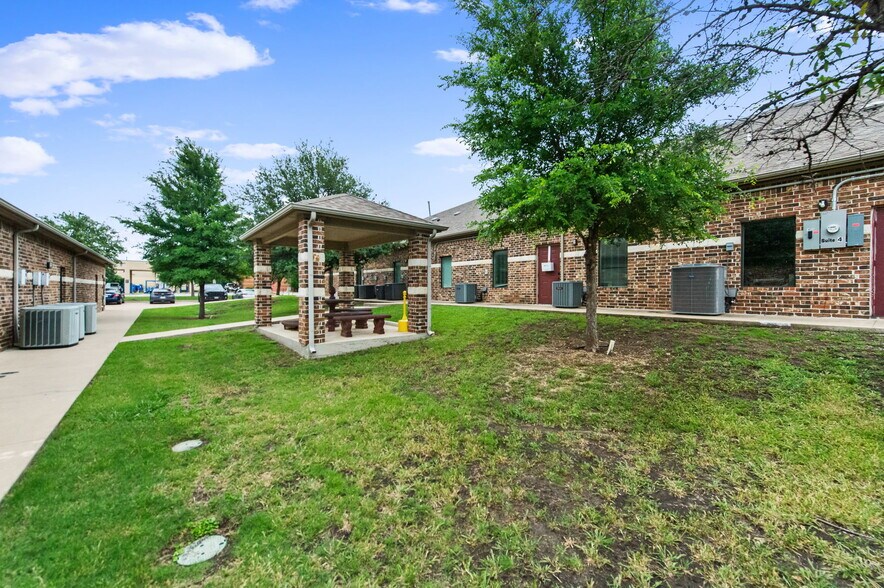 More Photos Of 4819 SH 121, The Colony Medical For Lease