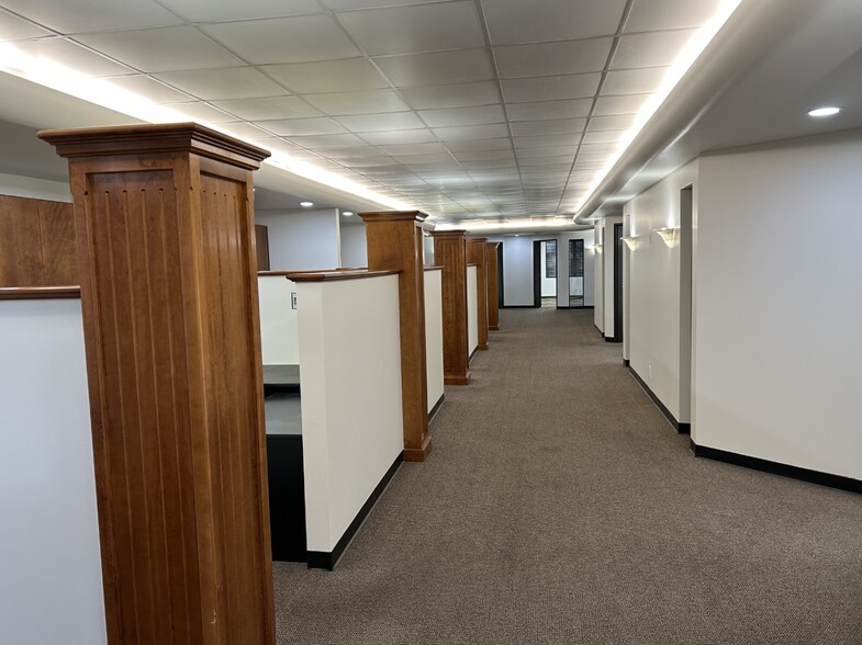 More Photos Of 20355 Hawthorne Blvd, Torrance Office For Lease