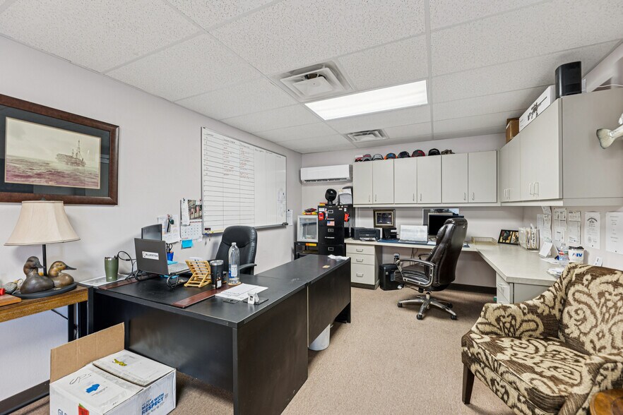 More Photos Of 395 W K Pl, Jenks Service For Sale