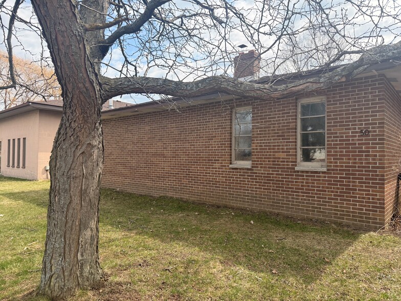 More Photos Of 50 Hojack Park, Rochester Warehouse For Sale