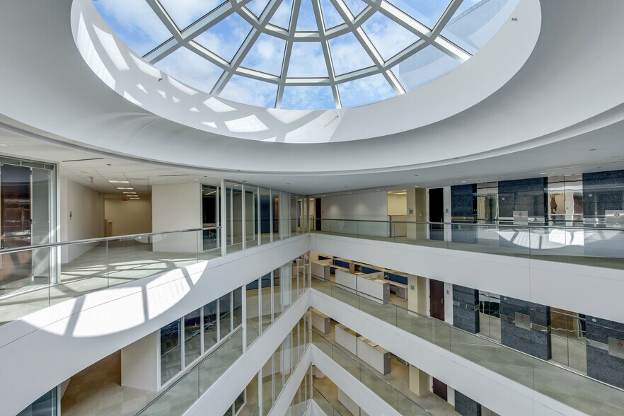 More Photos Of 16666 Northchase Dr, Houston Office For Lease