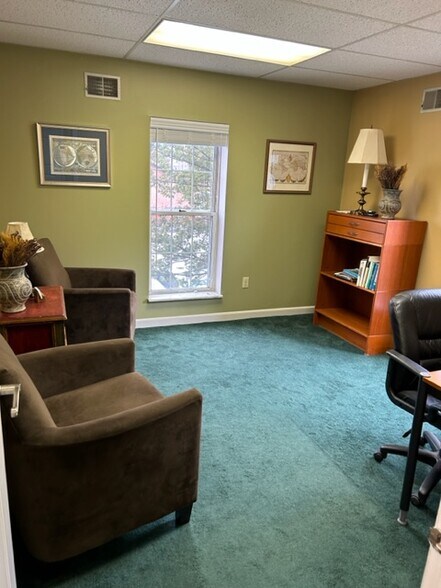 More Photos Of 1106 Ohio River Blvd, Sewickley Office For Sale