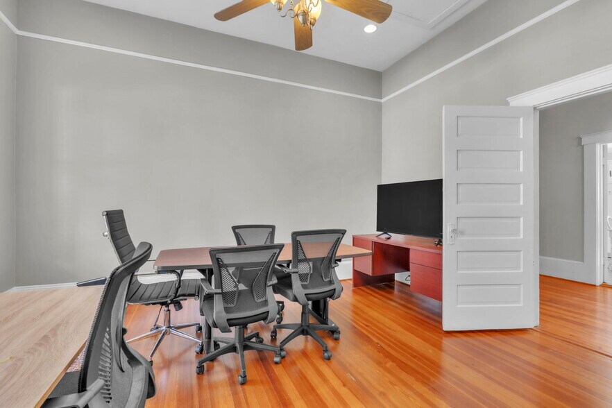 More Photos Of 408 N Main St, Greer Office For Sale
