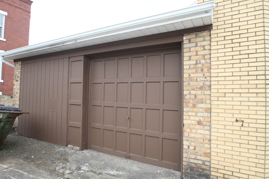 More Photos Of 712 Magee Ave, Jeannette Warehouse For Sale