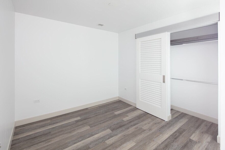 More Photos Of 1177 Market St, San Francisco Apartments For Lease