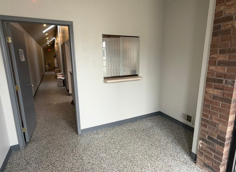 More Photos Of 22108 Harper Ave, Saint Clair Shores Office For Sale