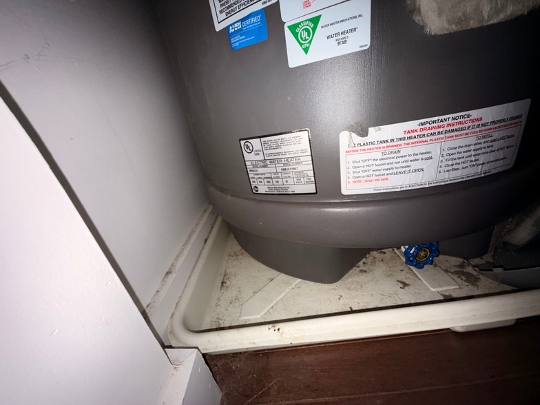 More Photos Of 2479 18th St NW, Washington Storefront For Lease