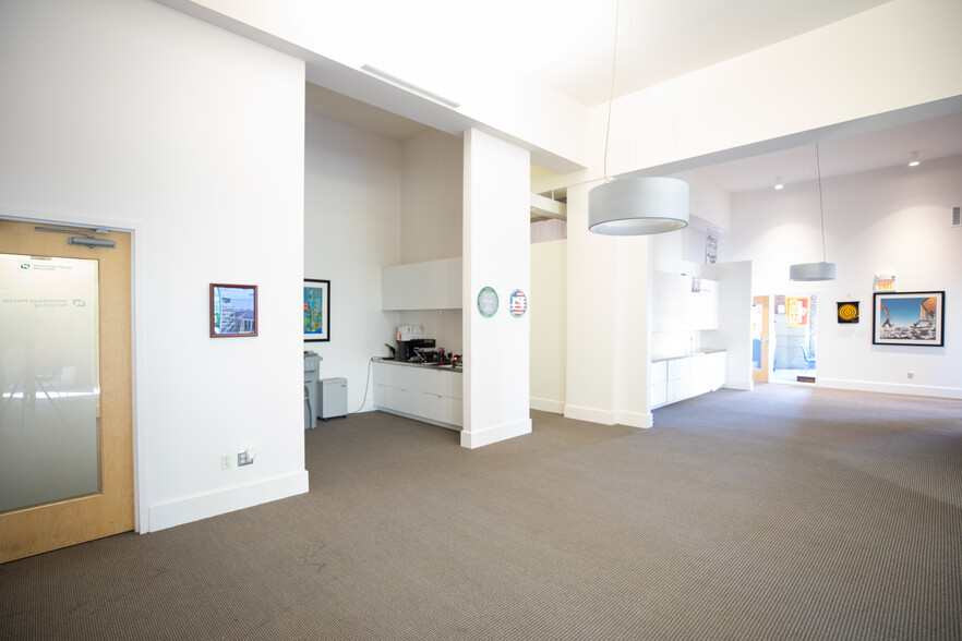 More Photos Of 500-510 Walnut St, Kansas City Loft Creative Space For Lease
