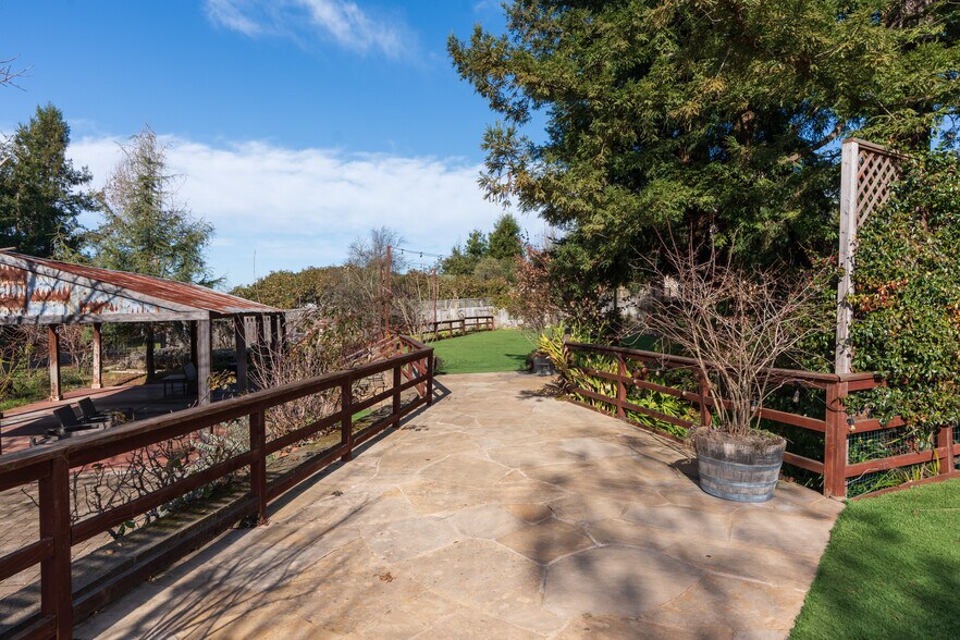 More Photos Of 5186 Gravenstein Hwy S, Sebastopol Restaurant For Sale