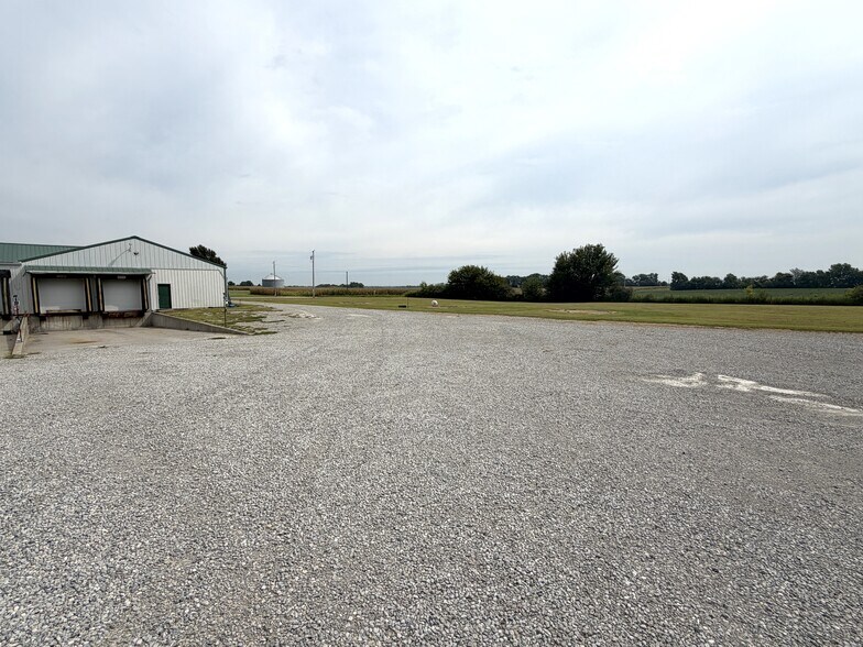 More Photos Of 26274 Highway H, Marshall Distribution For Sale
