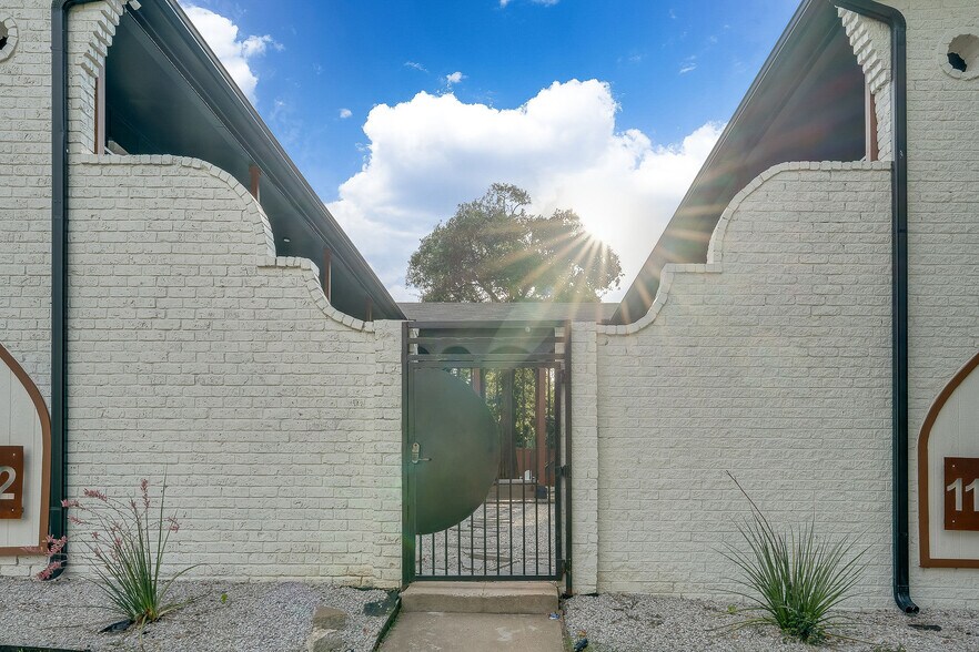 More Photos Of 1150 S Quaker Ave, Tulsa Apartments For Sale