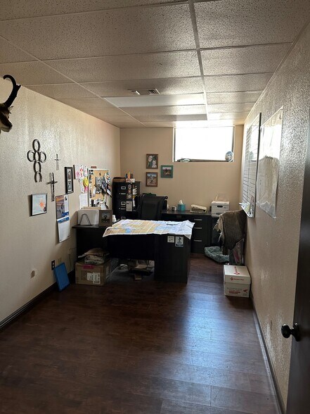 More Photos Of 308 E Louisiana Ave, Midland Light Manufacturing For Sale