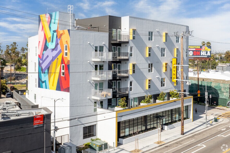 More Photos Of 5103 W Adams Blvd, Los Angeles Apartments For Lease