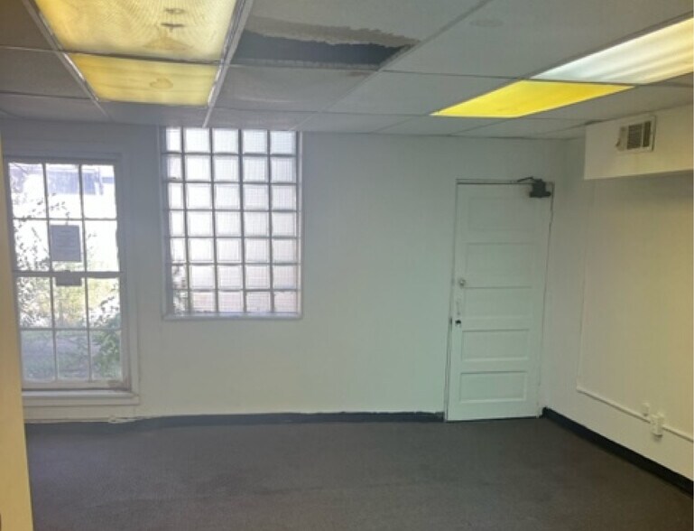 More Photos Of 1023 S Charles St, Baltimore Office Residential For Sale