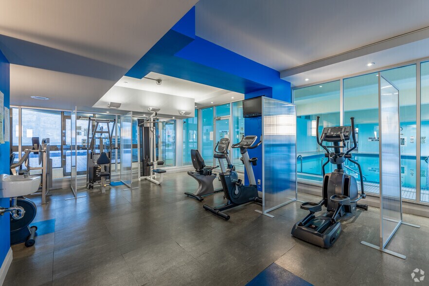 More Photos Of 20 Carlton Street, 25 Wood St, Toronto Apartments For Lease