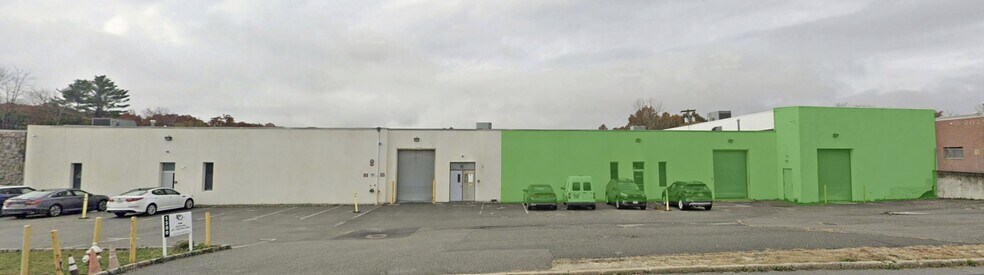 Primary Photo Of 1500 Old Country Rd, Plainview Warehouse For Lease