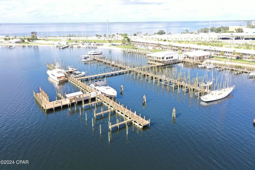 More Photos Of 5300 Highway 98 Hwy, Panama City Restaurant For Lease