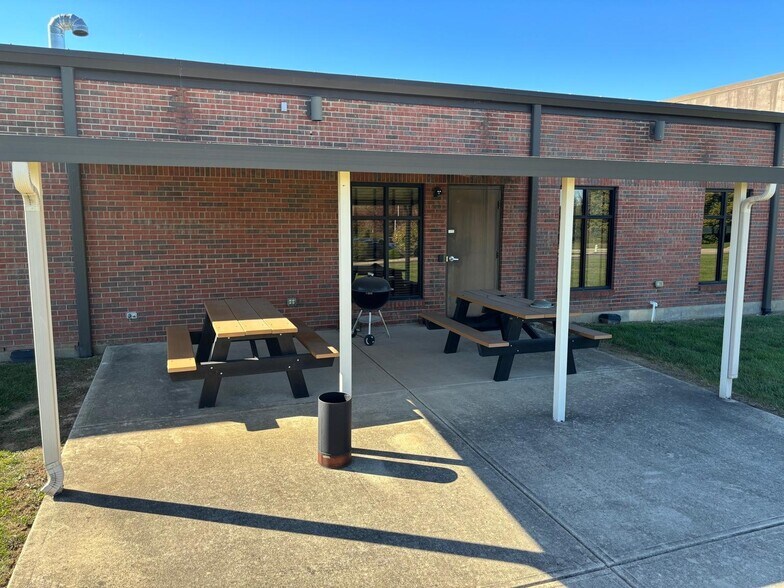 More Photos Of 1120-1130 Channingway Dr, Fairborn Medical For Sale