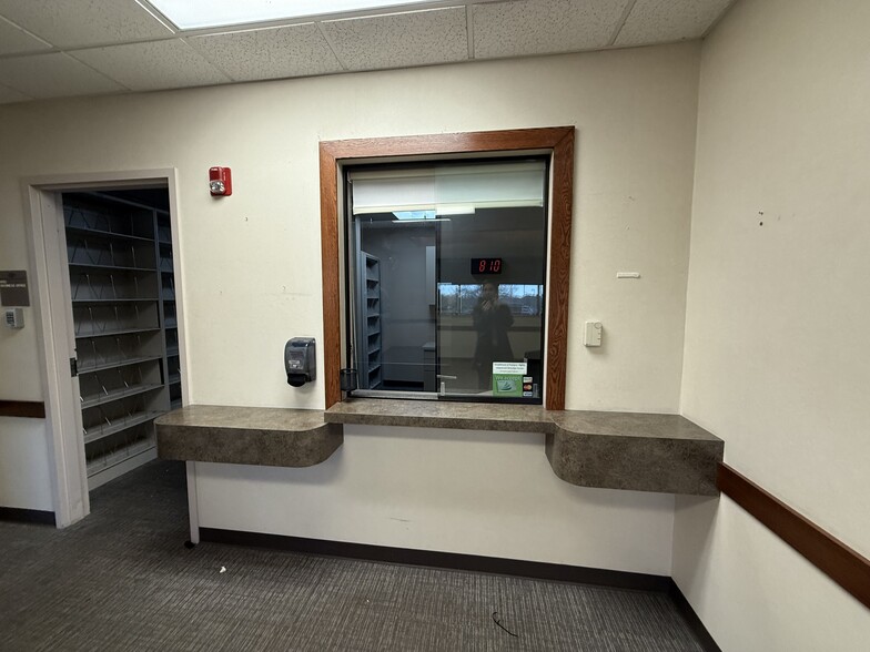 More Photos Of 3415 Golden Rd, Tyler Office For Sale