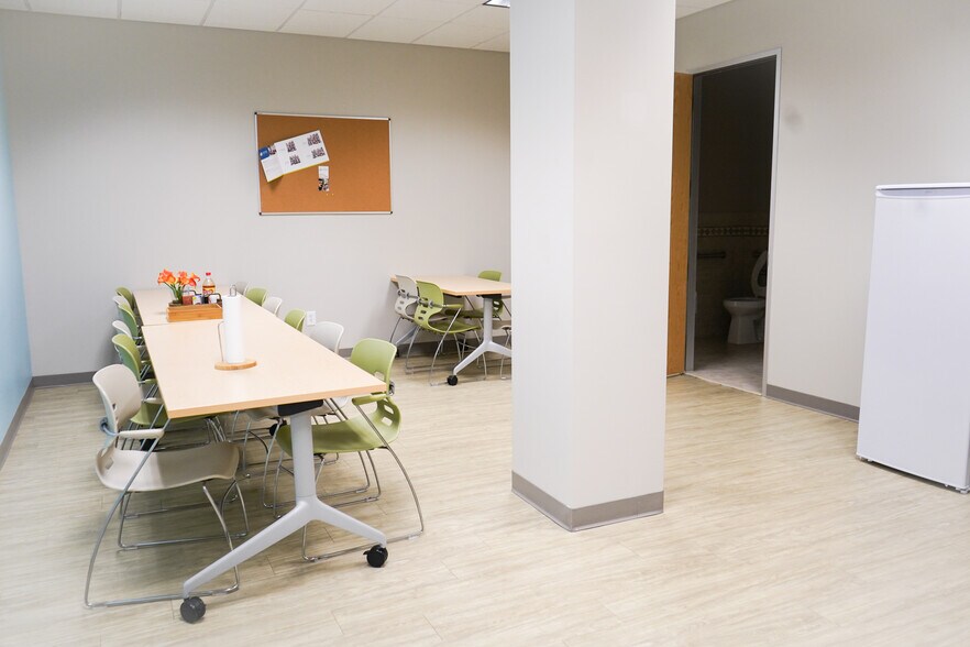 More Photos Of 11550 Common Oaks Dr, Raleigh Medical For Lease