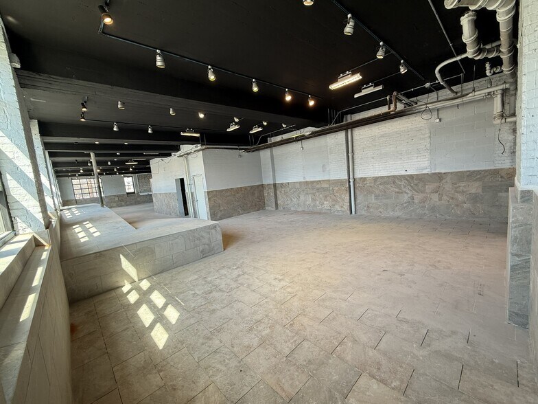 More Photos Of 50 S Broad St, Middletown Warehouse For Sale