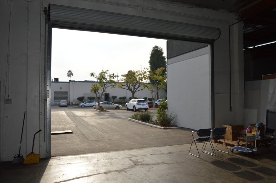 More Photos Of 13201 Barton Cir, Santa Fe Springs Service For Lease