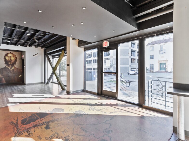 More Photos Of 1020 11th St, Sacramento Office For Lease