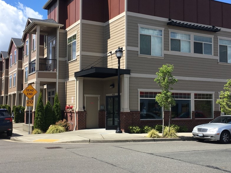 More Photos Of 4020-4025 NE 3rd Pl, Renton Storefront For Sale