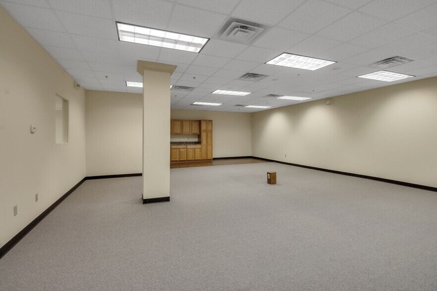 More Photos Of 2-85 Bristol Ln, Ellicottville General Retail For Lease